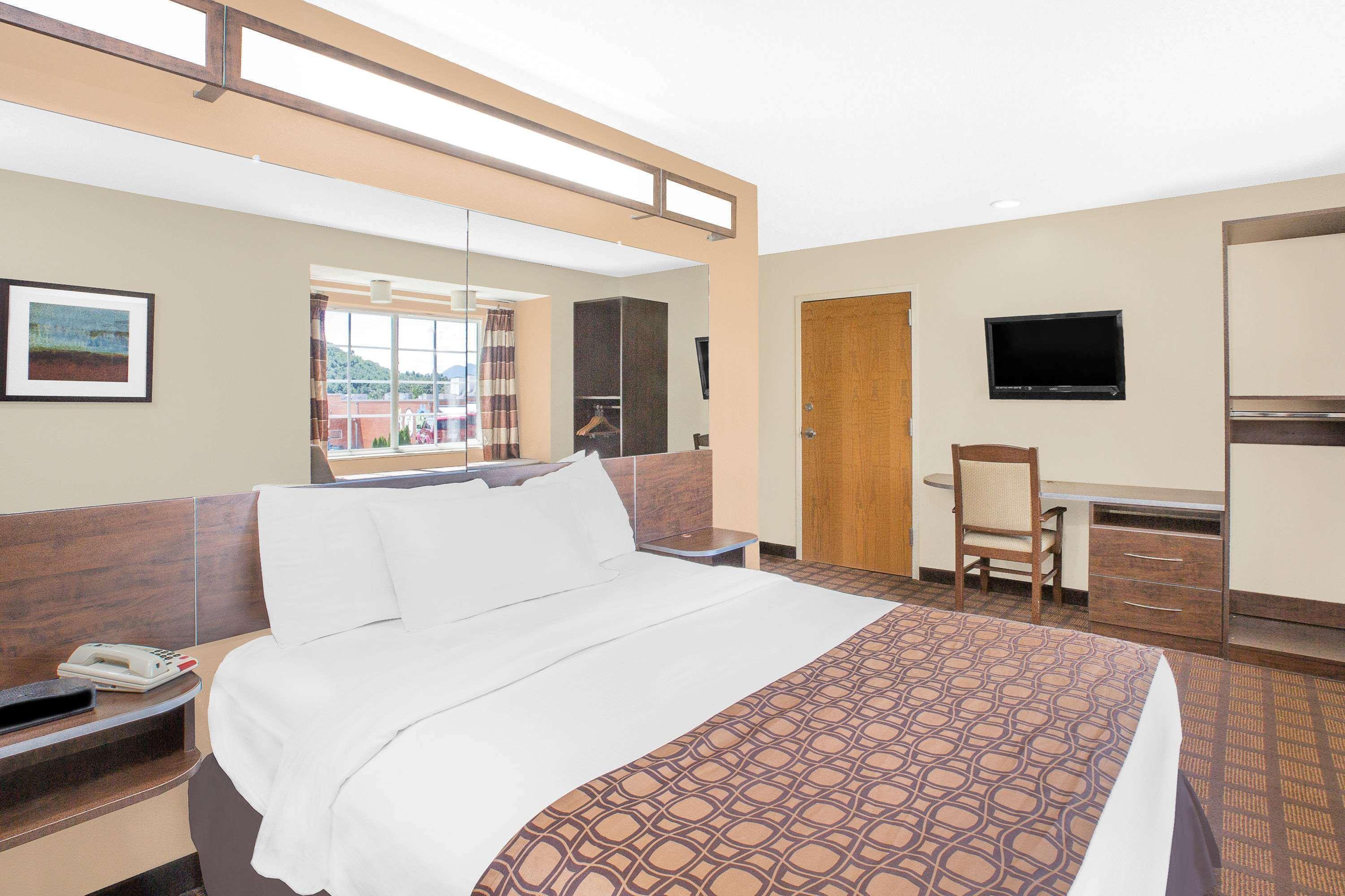 Microtel Inn & Suites By Wyndham Франклин Экстерьер фото
