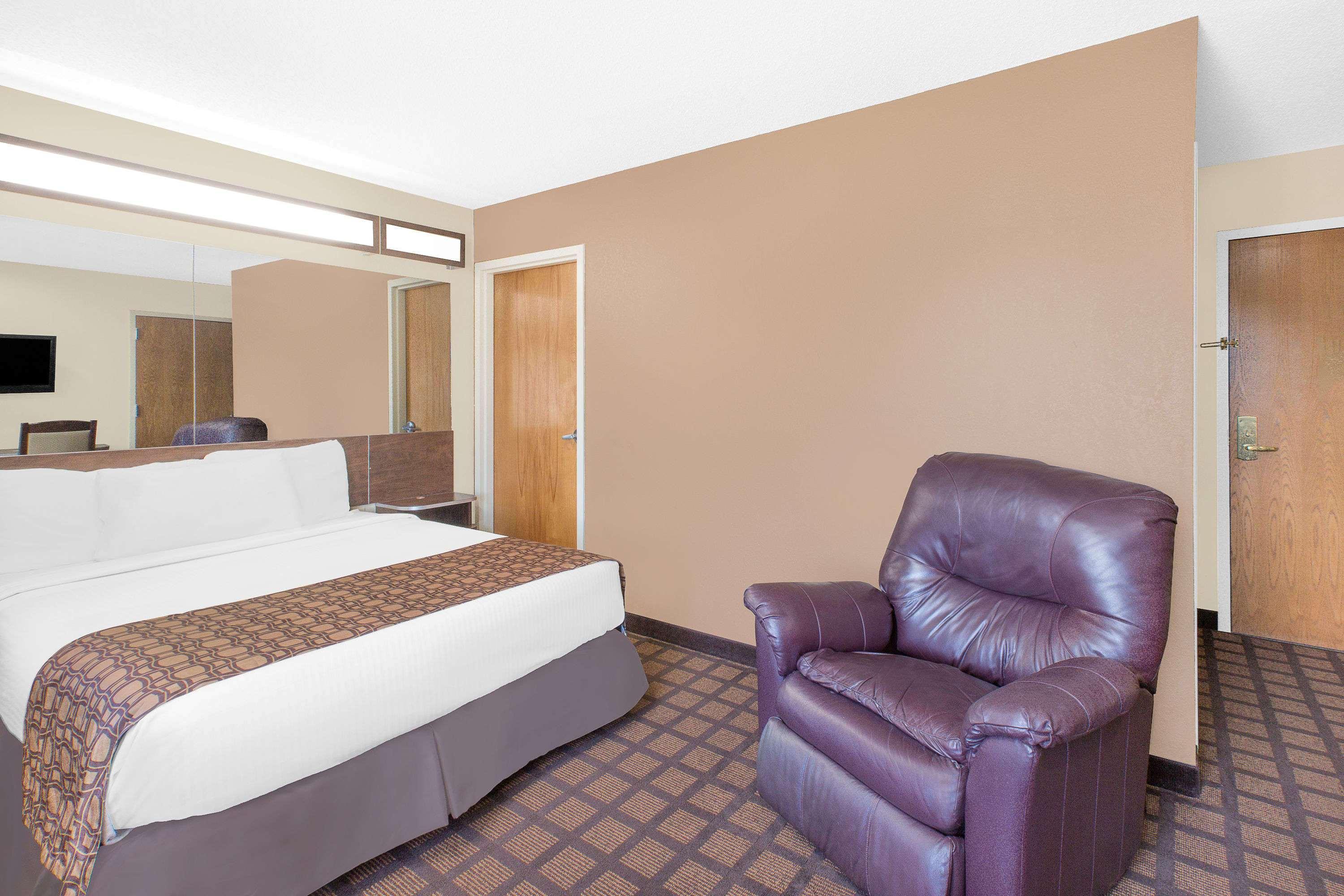 Microtel Inn & Suites By Wyndham Франклин Экстерьер фото